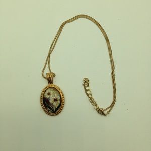 Lily Pendant gold Toned necklace